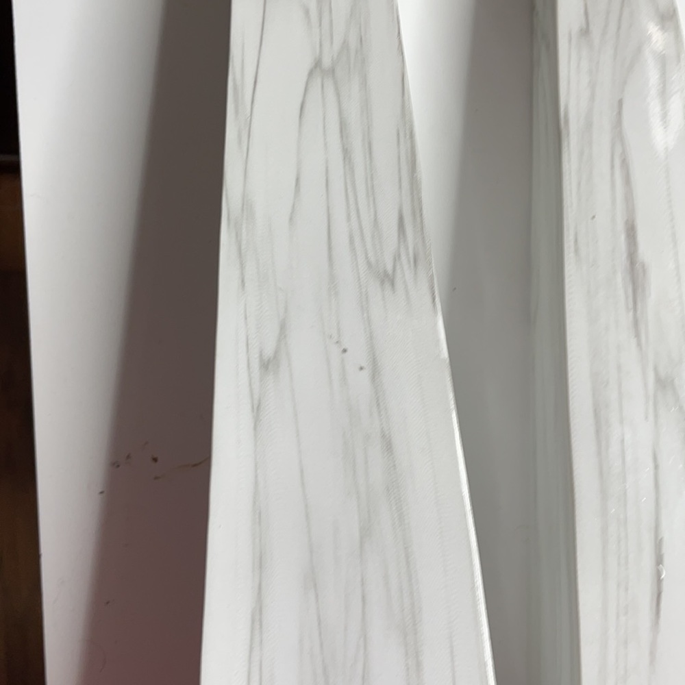 Marble gray and white decorative accent‎ towers - Picture 3 of 8